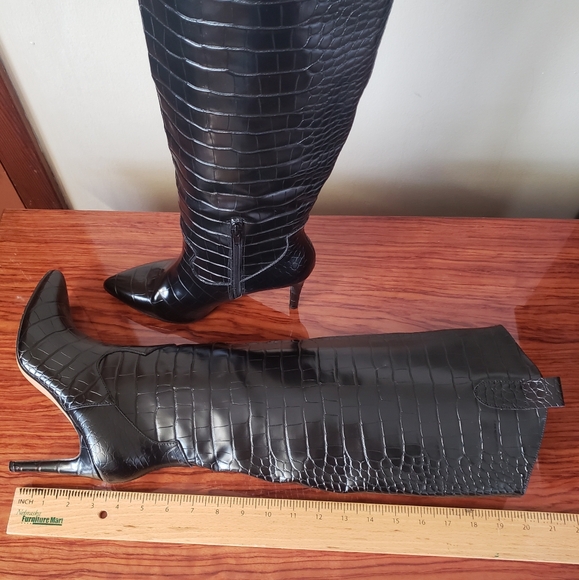 Shu Shop Black Croc Fitted Over-Knee Pointed Heeled Boots Women's Size 9 - Picture 13 of 17
